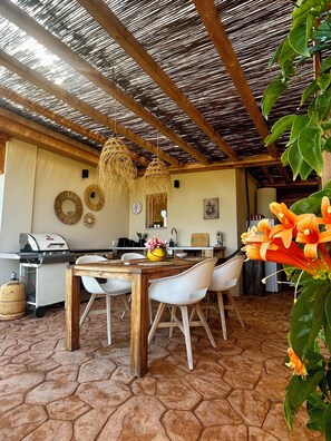 Dining - Luxury villa with infinity pool and panoramic mountain views near Málaga (Álora)
