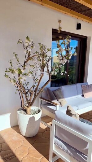 Interior - Luxury villa with infinity pool and panoramic mountain views near Málaga (Álora)