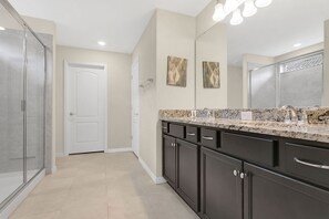 Hair dryer, towels - Last Minute Disney Getaway! Private Pool & Themed Bedrooms. Book Now! #163643 (Orlando)