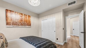 Unclassified image, 4 of 41, button - Tranquil 4-Bedroom House in charming Cave Creek-Fresh Remodel (Cave Creek)
