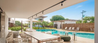 Apt in Condo w/ Pool 140m From the Beach Vii0107