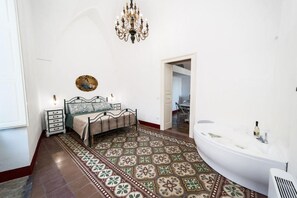 1 camera, Wi-Fi, lenzuola