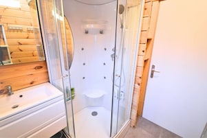 Chalet | Bathroom