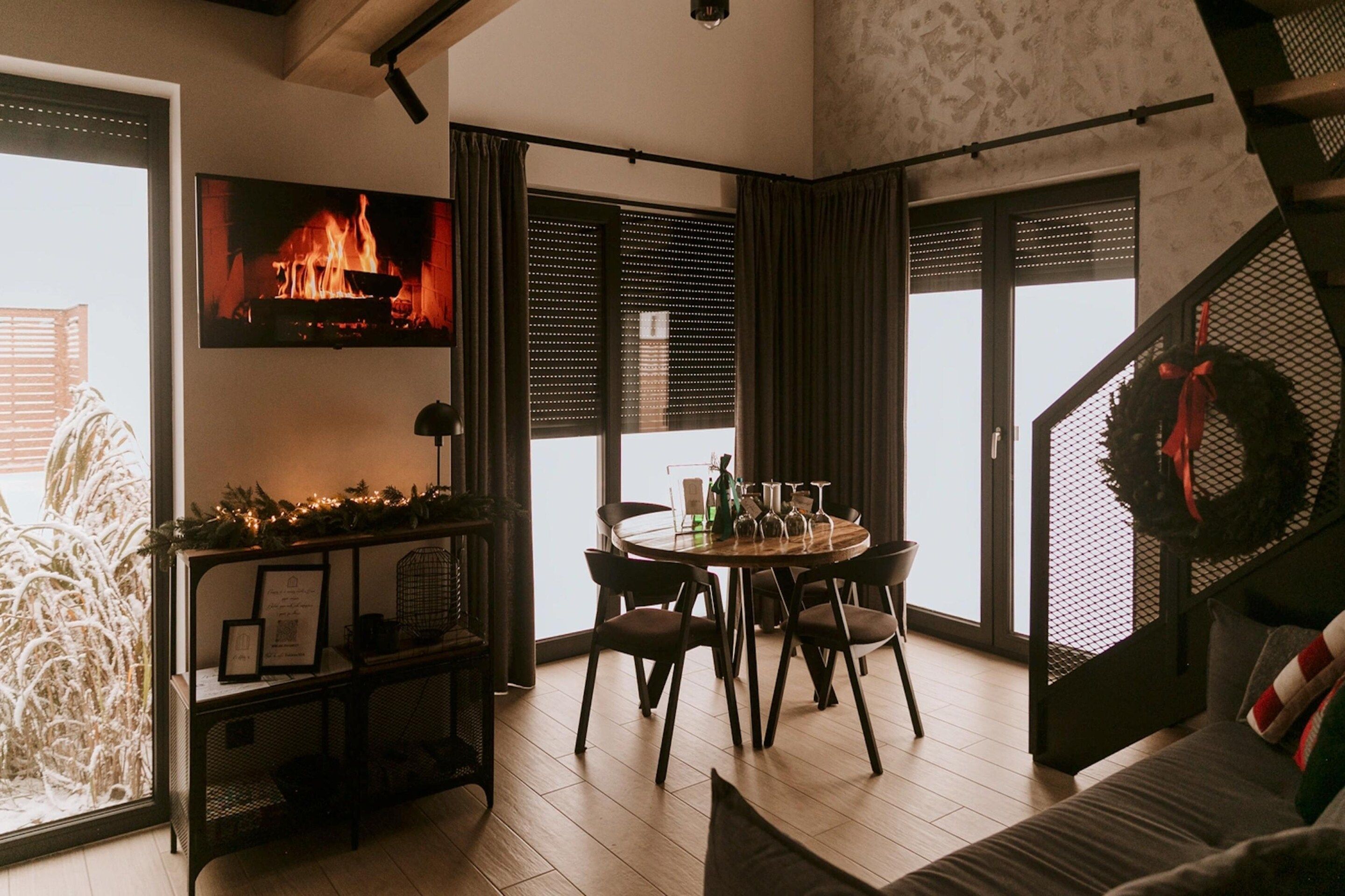 House | Dining