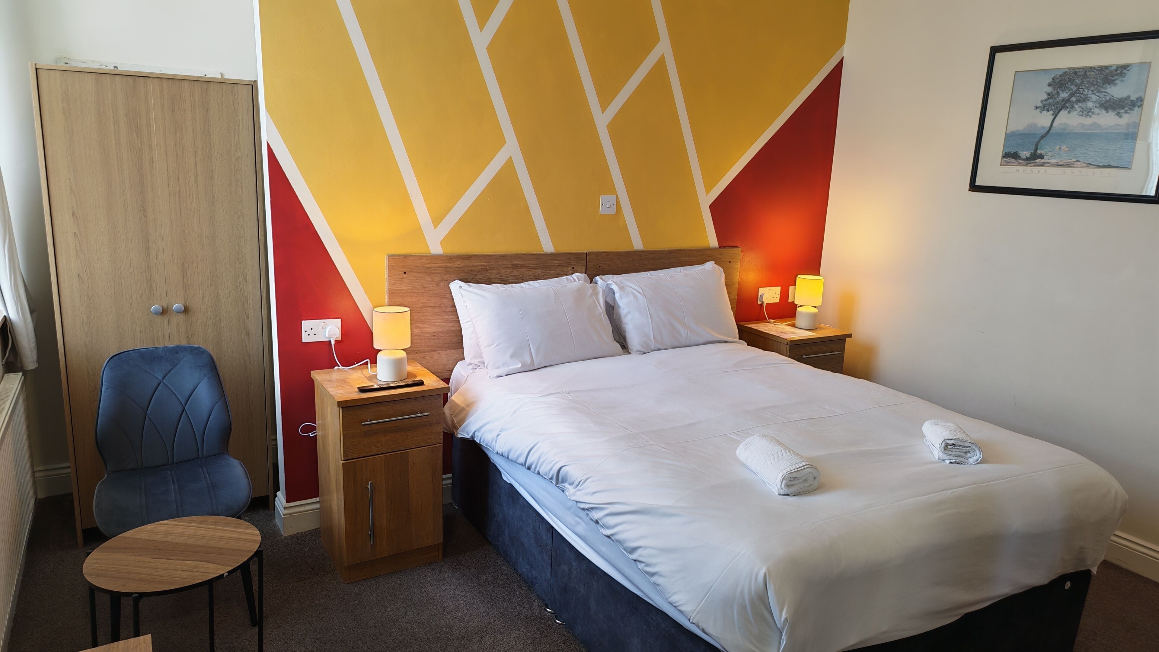 Standard Double Room, 1 Double Bed, Non Smoking, Ensuite | Desk, iron/ironing board, free WiFi, bed sheets