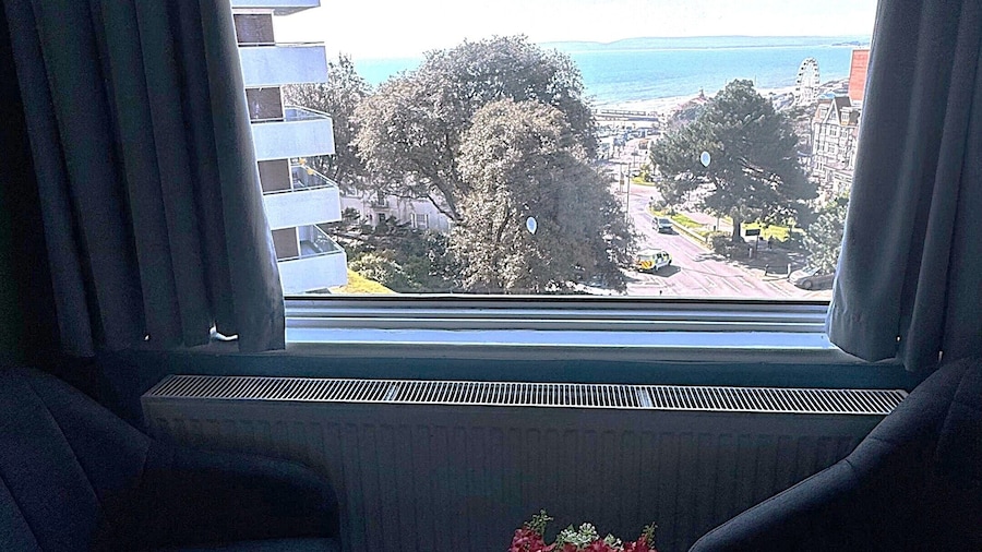 Russell Court Hotel Bournemouth Central