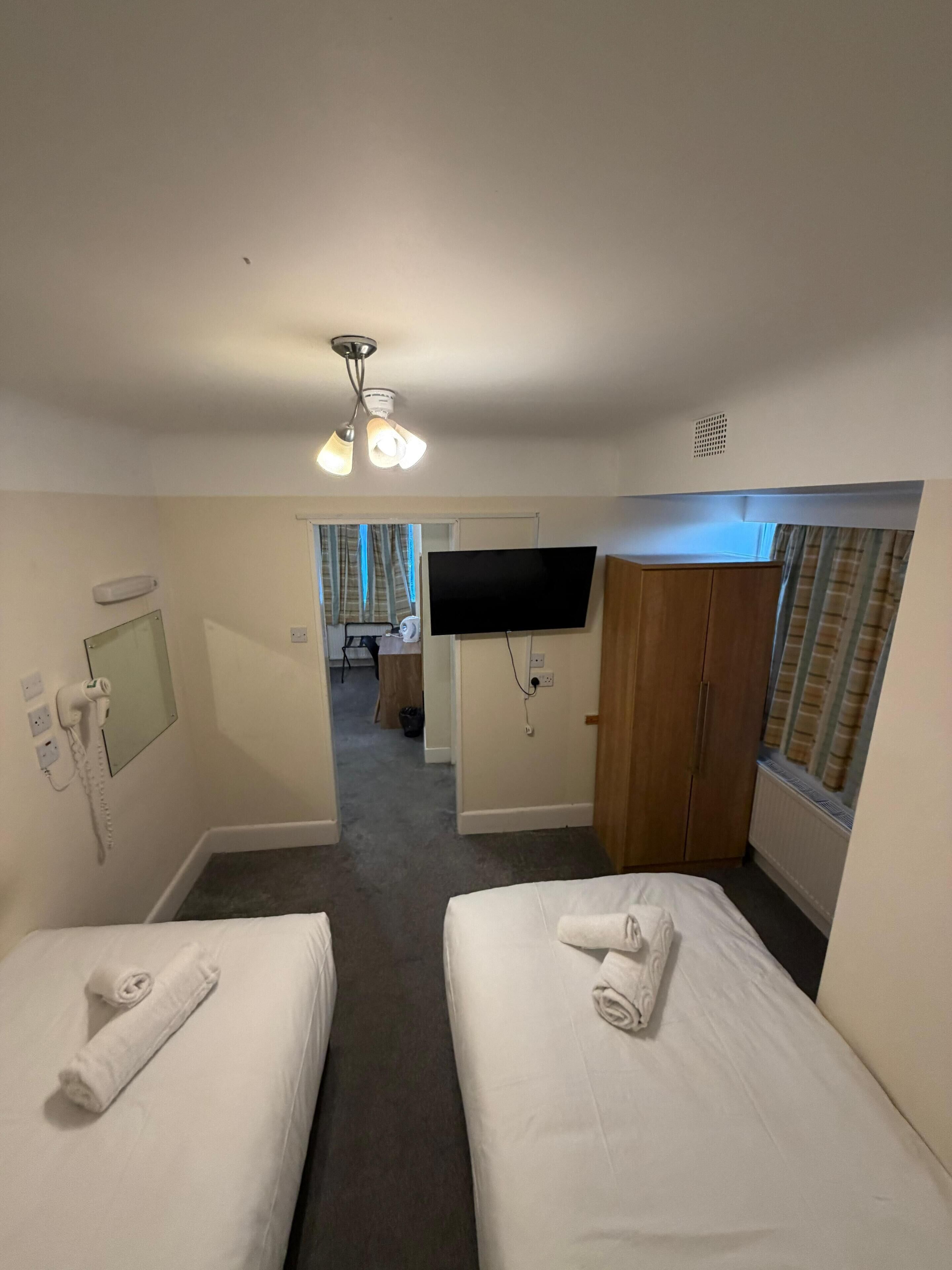 Classic-Dreibettzimmer, 3 Einzelbetten, Nichtraucher, mit Bad