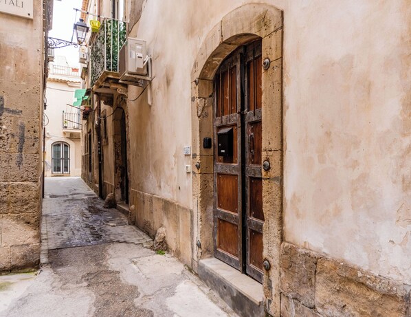 House | Exterior detail - Casa del Pescatore di Ortigia (Syracuse)