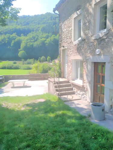 Appartement « Dans un hameau du Vercors » avec terrasse partagée et Wi-Fi