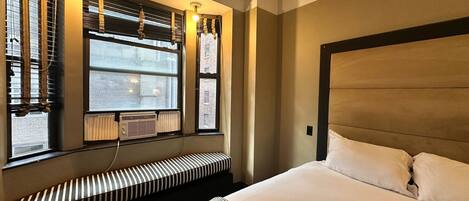 Estudio Confort, vista a la ciudad | Ropa de cama de alta calidad, wifi gratis y ropa de cama