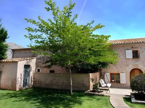 Exterior - Villa 'Can Bandris' with Mountain View, Wi-Fi and Air Conditioning (Illes Balears)