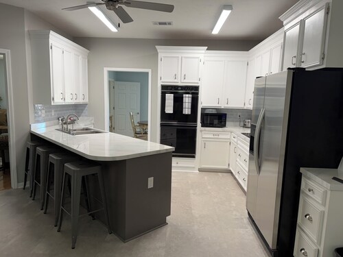 Fully Equipped Brandon Home — Comfortable & Convenient off Hwy 471