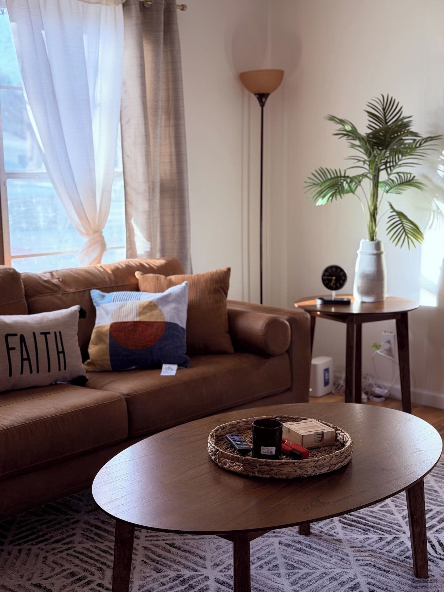 Sleeps 6 Comfortably! Features 3 Cozy Bedrooms, 2 Full Bathrooms, A Spacious Living Area, And A Clean, Welcoming Designperfect For Families, Groups, Business Travelers, Or Extended Stays. - Wichita Falls, TX