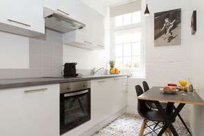Fridge, microwave, oven, stovetop - Stylish 2BR Loft Steps from St Germain (Paris)
