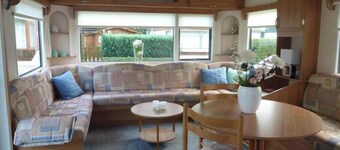 Cozy family chalet near Makkum beach with garden & terrace