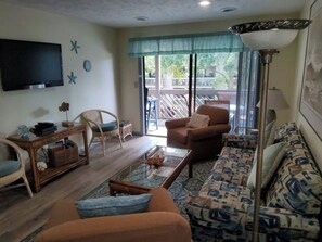 TV - Shipwatch Pointe II P201 -Indoor Pool -2BR/2BA (Myrtle Beach)