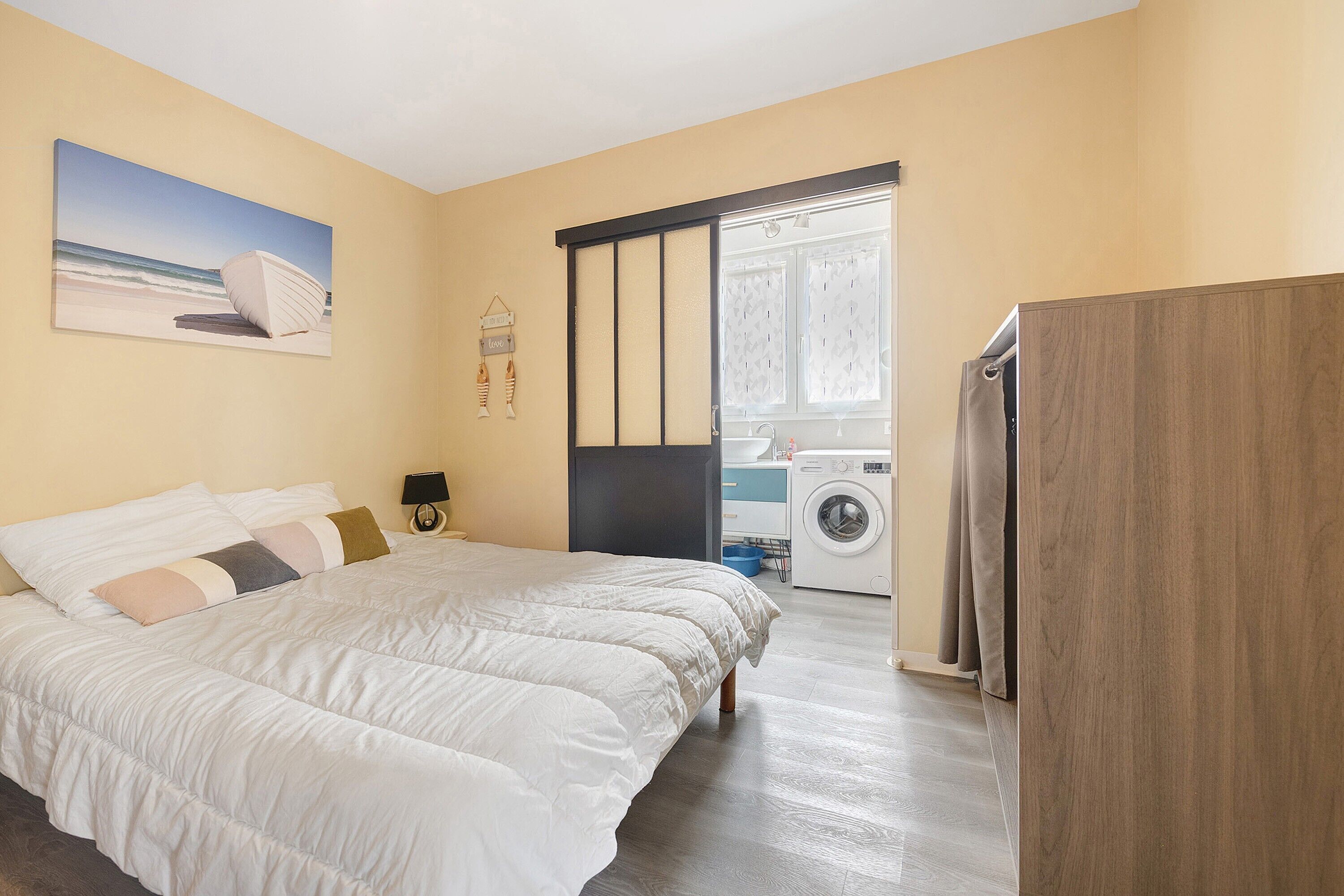 1 chambre, fer et planche à repasser, Wi-Fi