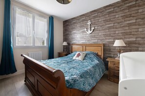 3 habitaciones, tabla de planchar con plancha y wifi 
