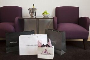 Interior - Hotel Causeway (Melbourne)