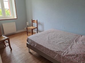 3 makuuhuonetta, internet, vuodevaatteet