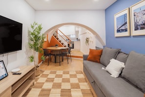 TV - [NEW] Cozy Bairro Alto by Central Hill (Lisboa ciudad)