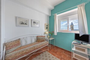 TV - Estudio Portón 4 – Sea Views, Conil (Conil de la Frontera)