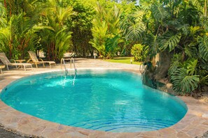 Utomhuspool