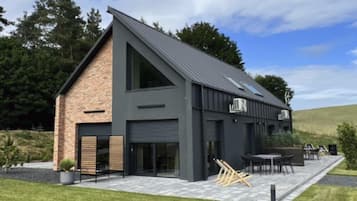 House | Exterior