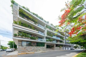 Exterior - 2 Bedroom Condo - Rooftop Pool Opal405 (Playa del Carmen)