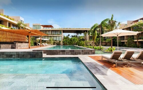 Luxurious Large PH with ProGym&Beach Club Shuttle