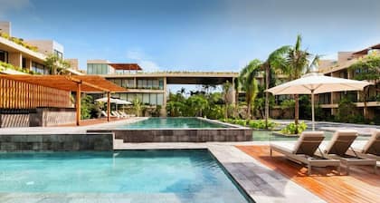 Luxurious Large PH with ProGym&Beach Club Shuttle