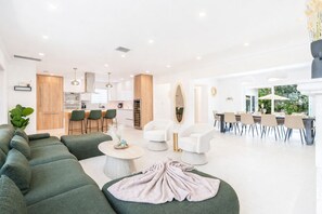 Villa - Fox Pearl 4Bd Pool House- Las Olas Luxury Getaway (Fort Lauderdale)