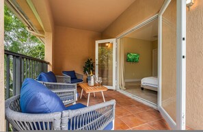 Apartment | 5 bedrooms - Salty Fox 5BD Oasis w Spa Beach Downtown (Fort Lauderdale)