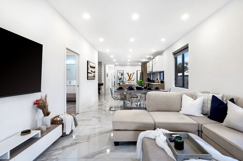 Fox Grand Residence- 6bd, 2 Pools & Pool Table