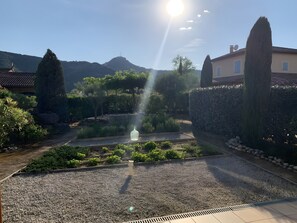 Property grounds - Ardèche Villa for Rent (Vallon-Pont-d'Arc)