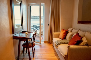 Family Suite | Living area - Marvão Hotel Museu (Marvão)