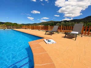 Piscine extérieure