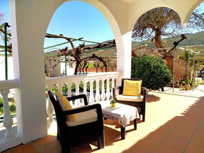 Terrace/patio - Rural House Cortijo el Buho (Montefrío)