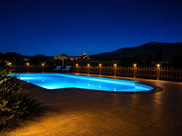 Outdoor pool - Cozy Country House with Private Pool (Montefrío)