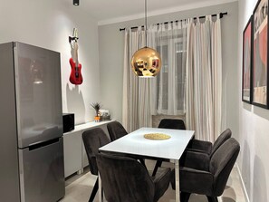Apartment, 2 Bedrooms | Dining room - Vibehaus Center of Split City Only 400m From Beach (Split)