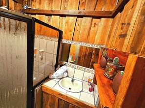 Bathroom - Santa Ana City Views Chalet (Piedades)