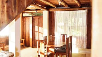 Chalet, 3 Bedrooms, Smoking, Balcony | Dining