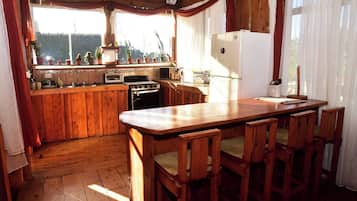 Chalet, 3 Bedrooms, Smoking, Balcony | Interior