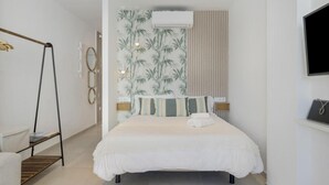 Free WiFi, bed sheets - 9210 - Livingtarifa Bamboo (Tarifa)
