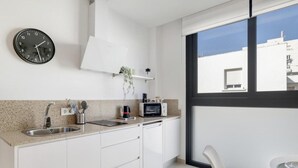 Coffee/tea maker, fridge, microwave, electric kettle - 9210 - Livingtarifa Bamboo (Tarifa)