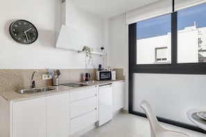 Coffee/tea maker, fridge, microwave, electric kettle - 9210 - Livingtarifa Bamboo (Tarifa)