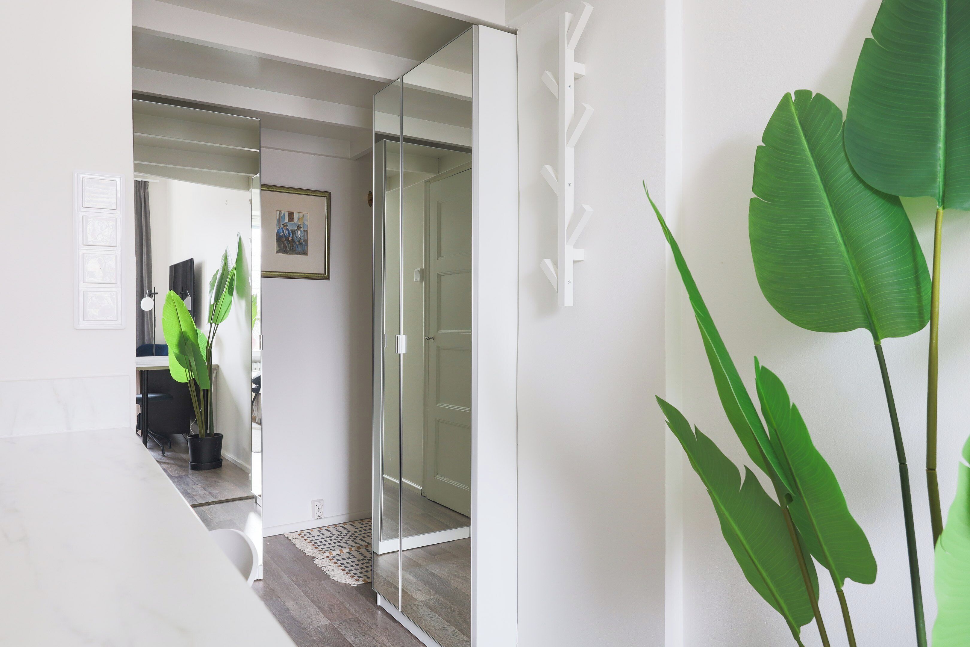 Standard Apartment, Courtyard View | Living area