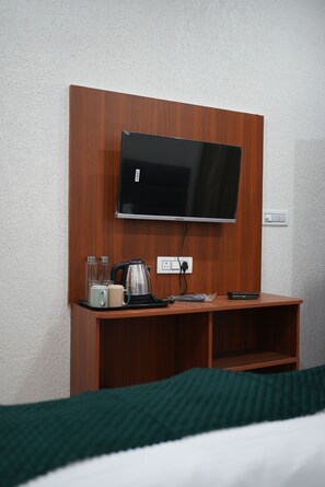 Desk, laptop workspace, iron/ironing board, free WiFi