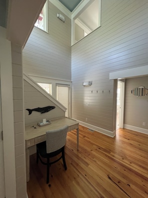 Interior - Beautifully appointed 3 Bedroom 3.5 bath BHI Home (Bald Head Island)