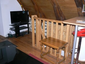 Interior - Charming Small Cottage for 2/3 Guests – La Chèvrerie (Saint-Vincent-de-Salers)